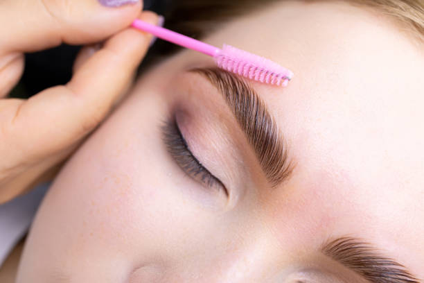 Eyebrow shaping at Lafeli Beauty